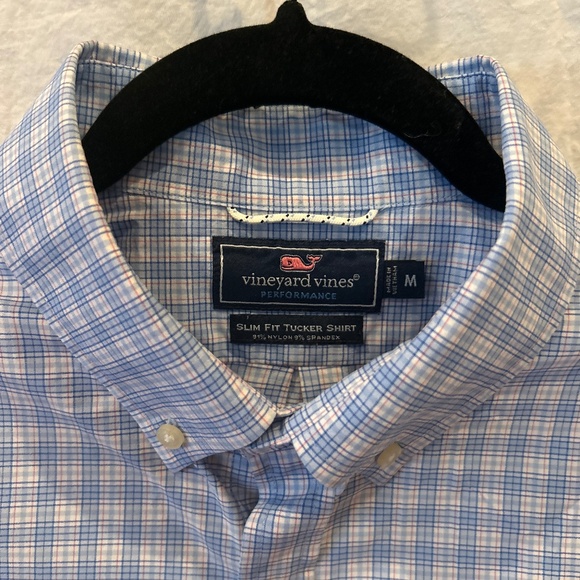 Men’s Vineyard Vines Button Down Performance Shirt - Picture 2 of 2